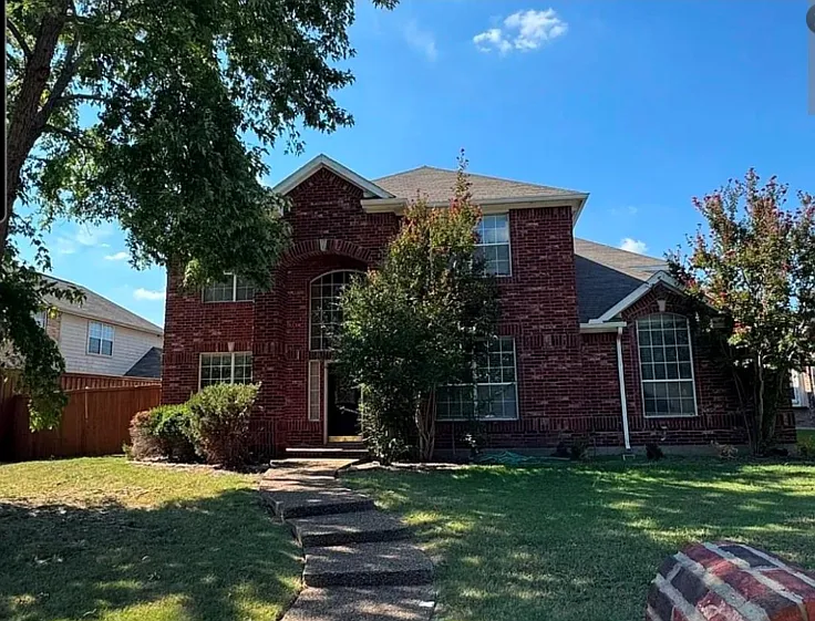 4 bed, 2.5 bath, 2896 sqft, $2,700 — Photo 1