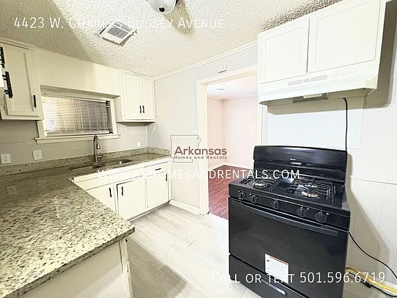4th image of 4423 W Charles Bussey Ave