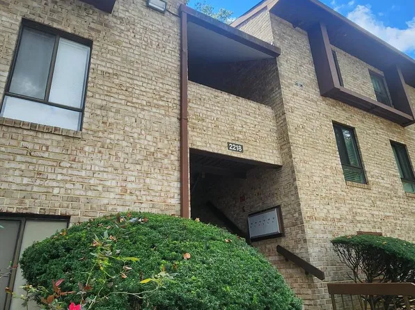 2218 Castle Rock Sq APT 22C, Reston, VA 20191