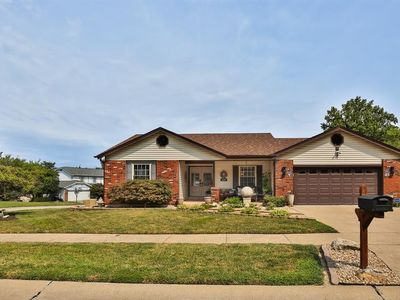 12211 Country Place Dr, Maryland Heights, MO, 63043