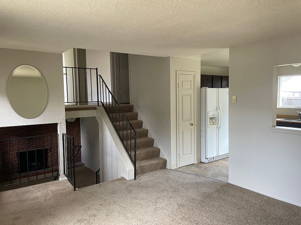 2nd image of 10933 Forest Way