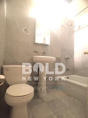 Rented by Bold New York | media 36