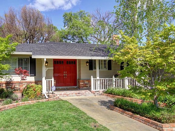 3rd image of 4421 Belcrest Way