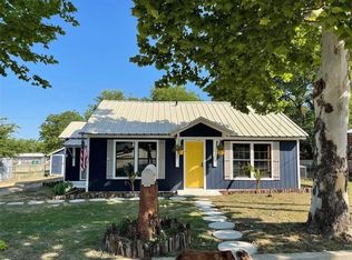 905 E Hook St, Stephenville, TX 76401
