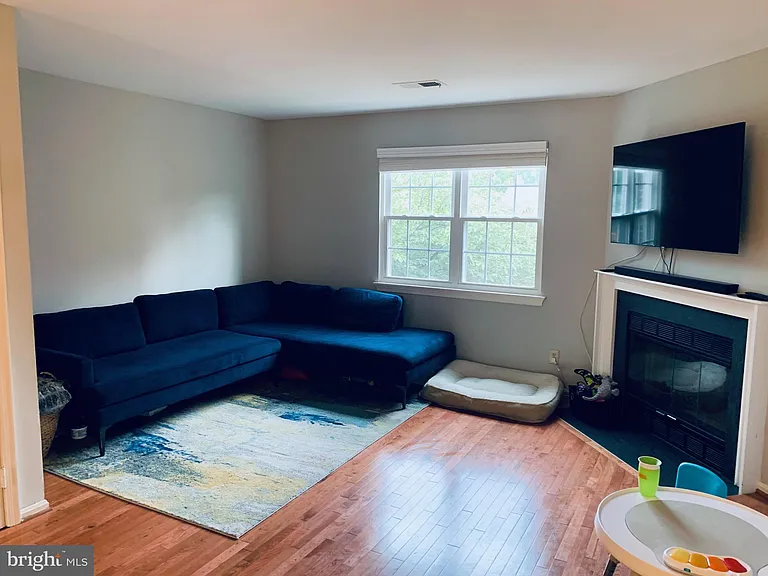 1623 S Barton St #18 — Photo 18