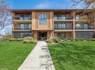 11101 Heritage Dr APT 2D, Palos Hills, IL