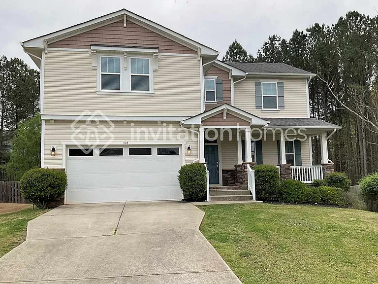 404 Ferry Ct — Photo 1