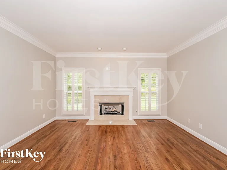 1596 Mountain Lodge Trl — Photo 2