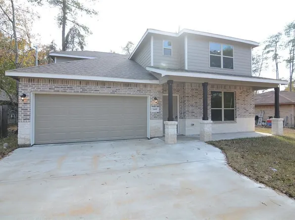 1605 Flamingo St, Conroe, TX 77385