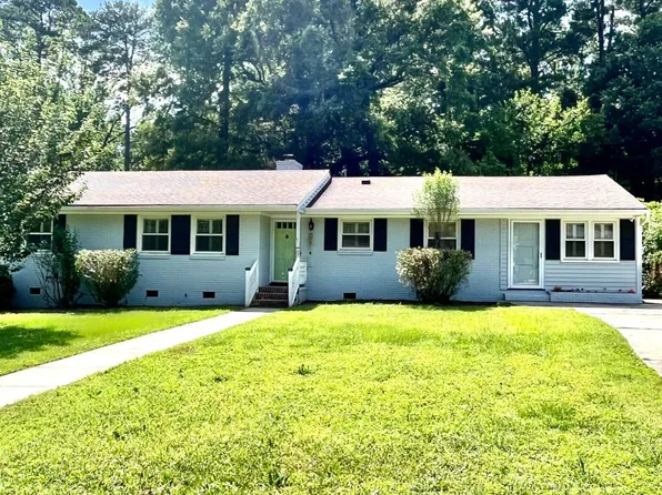 808 Ravenwood Dr, Raleigh, NC 27606