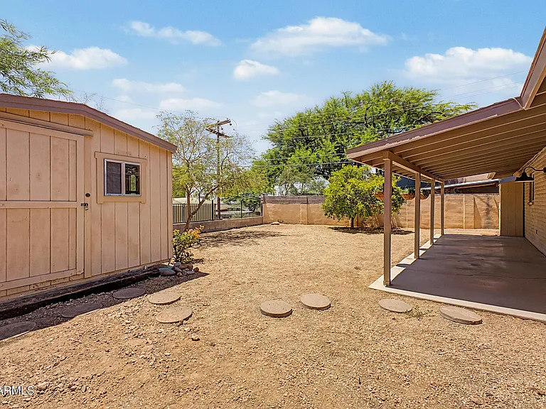 29 E Foothill Dr — Photo 30
