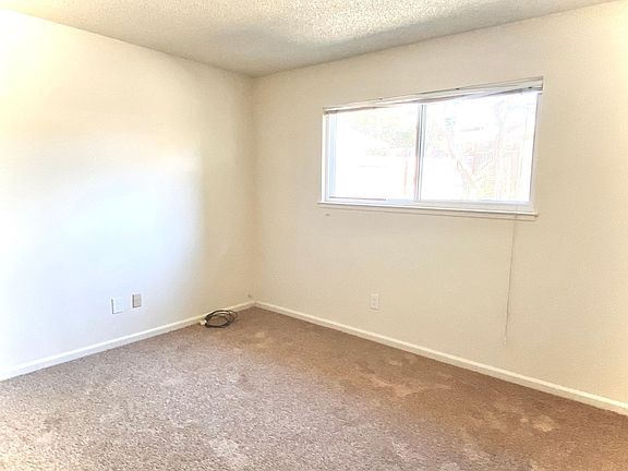 5th image of 4876 Vogelsang Dr