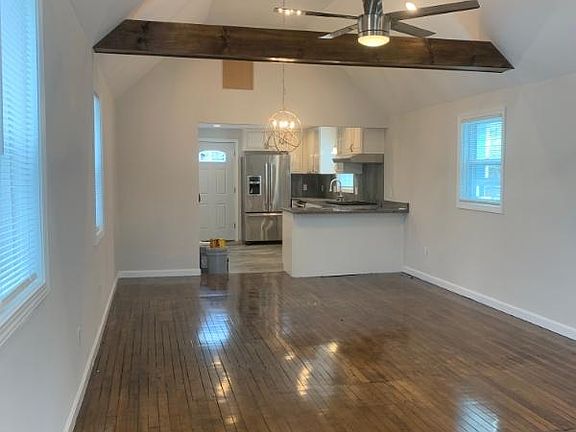5th image of 249 Williams St #1