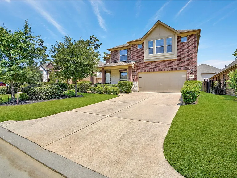 18 Garden Path Pl — Photo 4