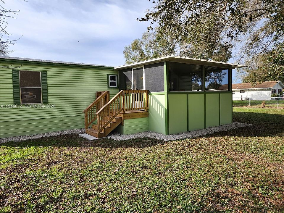 1st image of 3565 NW 10th Ave