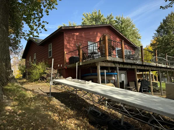 27957 N Shore Dr, Starbuck, MN 56381