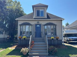 747 Cherry St, Wyandotte, MI 48192