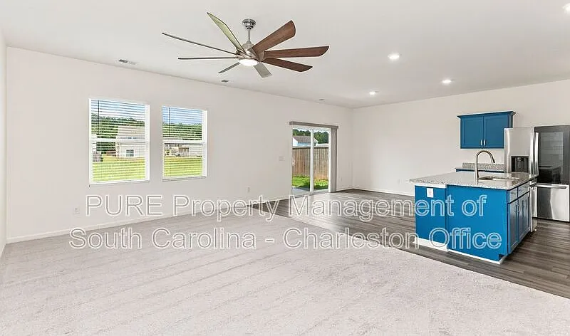 4 bed, 3.0 bath, 2289 sqft, $2,499 — Photo 2