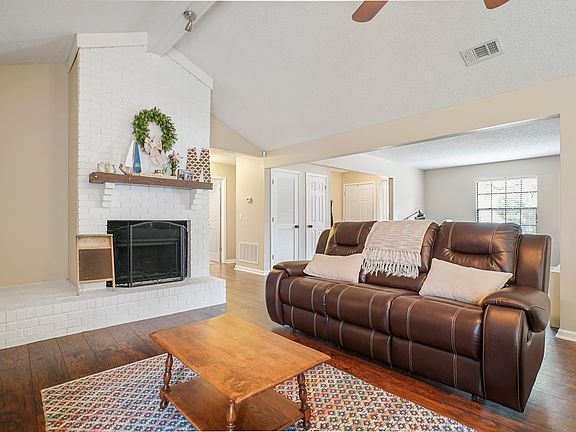4th image of 5275 Cluster Oaks Ct