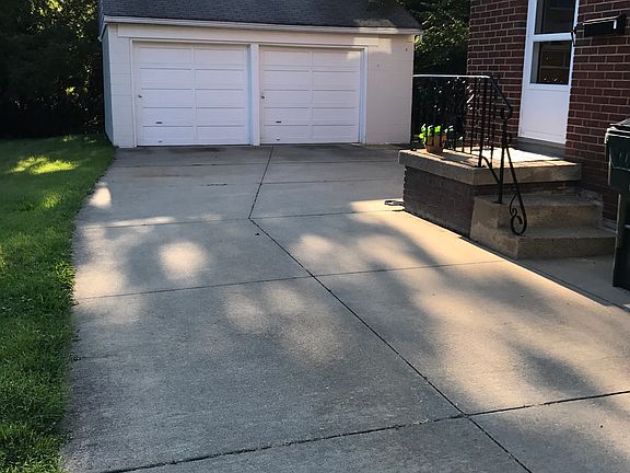 2nd image of 1872 17th St #2