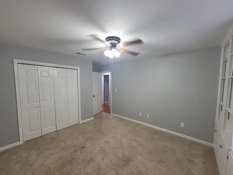 2910 Pointewest Dr — Photo 21