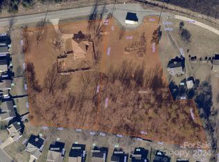 520 Lawrence Gray Rd, Charlotte, NC 28262