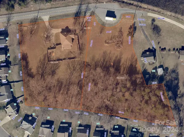 520 Lawrence Gray Rd, Charlotte, NC 28262