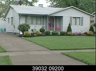 2094 Stewart Dr NW, Warren, OH 44485