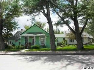 518 9th St, Rawlins, WY 82301