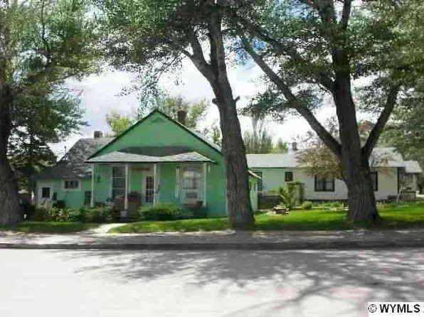 518 9th St, Rawlins, WY 82301