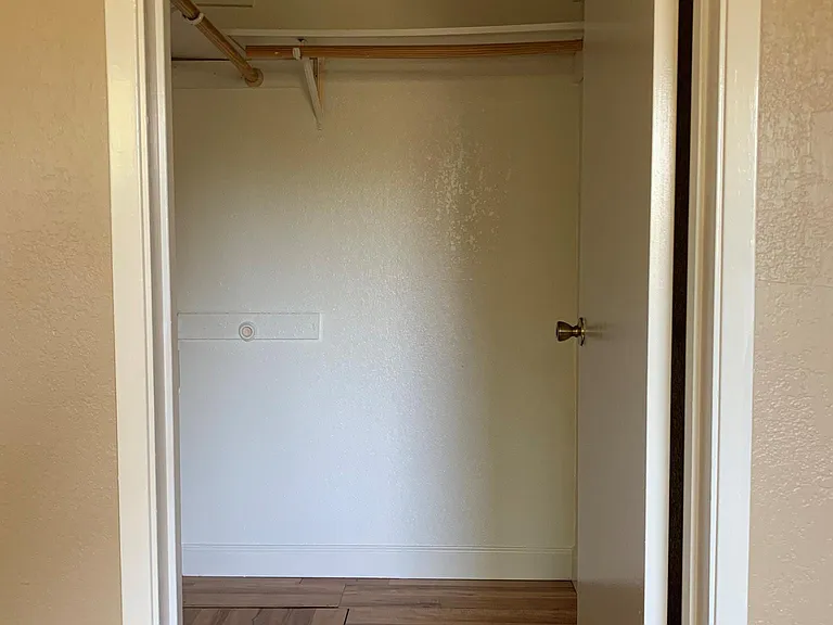 Walkin closet Master bedroom