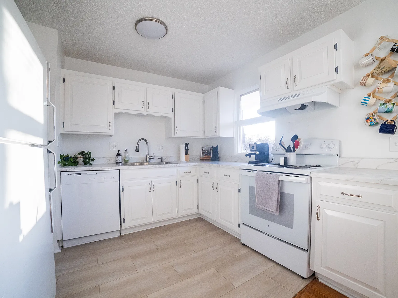 7816 Rosewood Ln — Photo 4