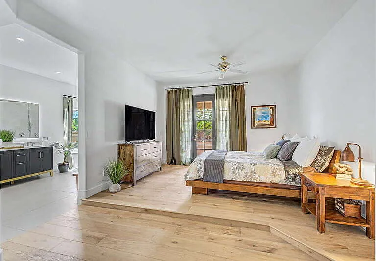 3521 E Cherokee St — Photo 10