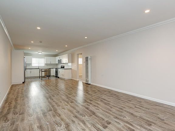 2nd image of 1406 N Martel Ave APT 5