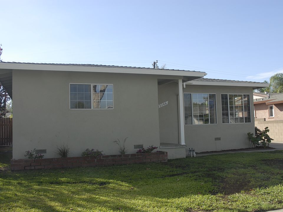 1st image of 15166 Dunton Dr