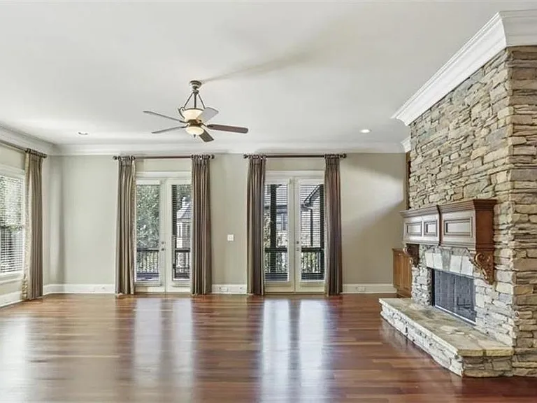 1762 Buckhead Ln NE — Photo 10