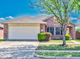 5913 Lost Pony Dr, Denton, TX 76210