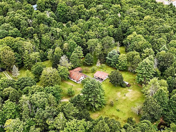 4th image of 37 Green Valley Rd