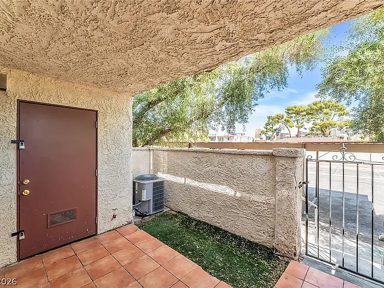 3683 Lucido Dr #24 — Photo 16