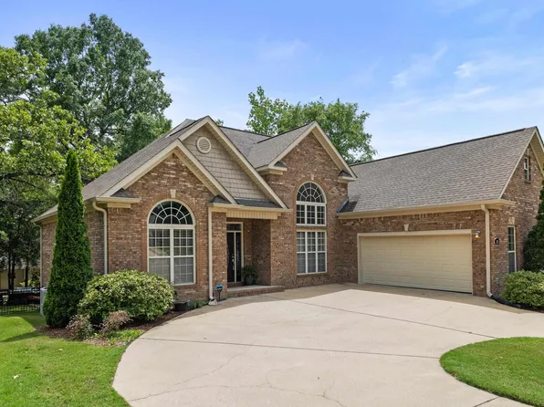 300 Richards Cir, Pell City, AL 35128