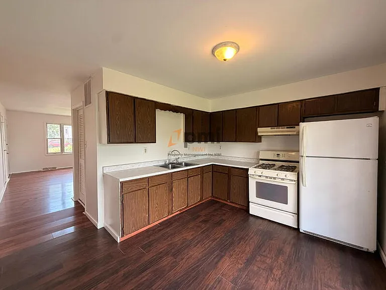 5588 Tulip Ave — Photo 4