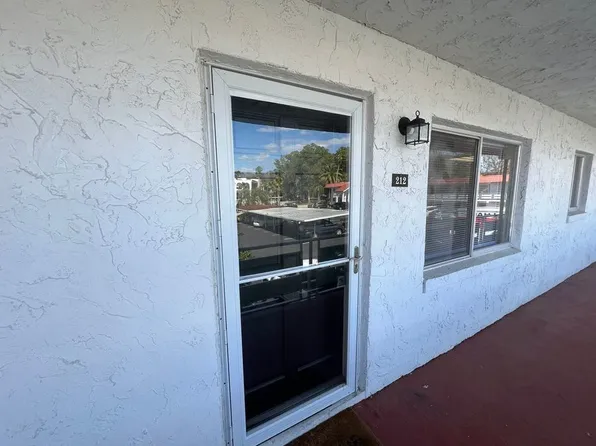 1100 Martinique Dr APT 212, Winter Haven, FL 33884