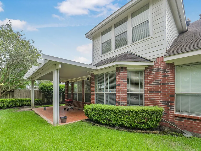 22554 Bristolwood Ct — Photo 46