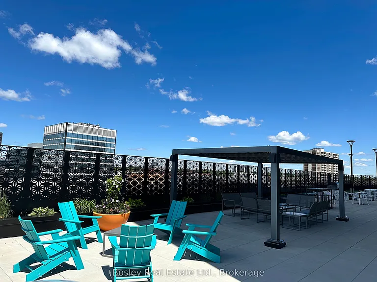 60 Charles St W #1110 — Photo 13