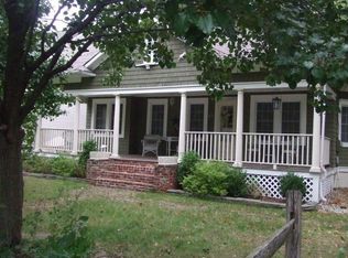 21 Sears Ave, Atlantic Highlands, NJ 07716