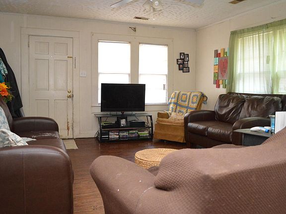 3rd image of 309 N 22nd St