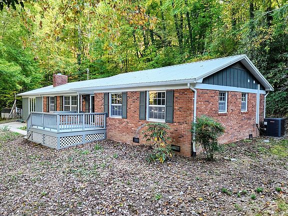 2nd image of 599 Savannah Dr