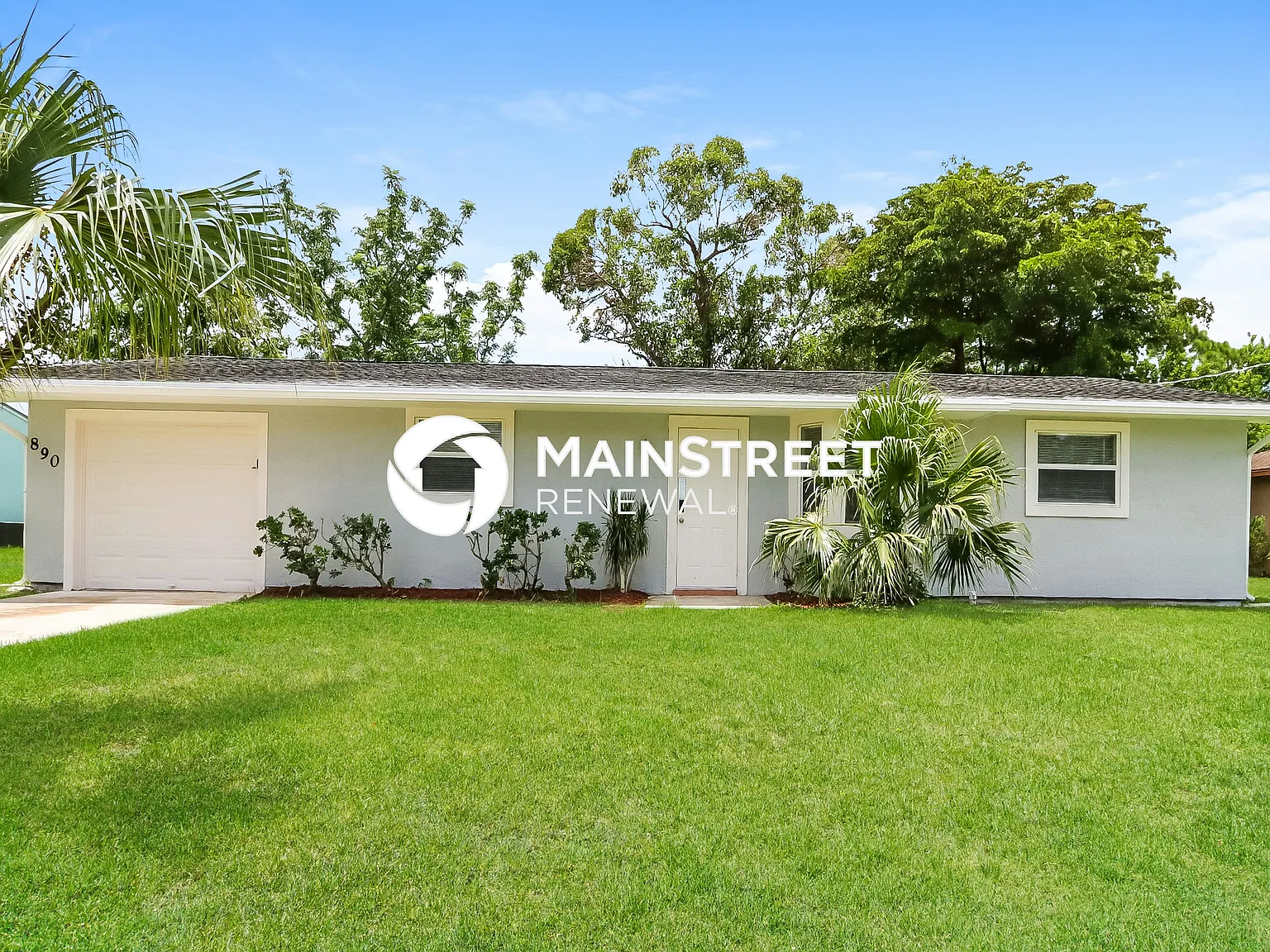 890 SW Dalton Ave — Photo 1