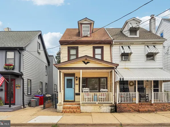 209 Lafayette St, Bristol, PA 19007