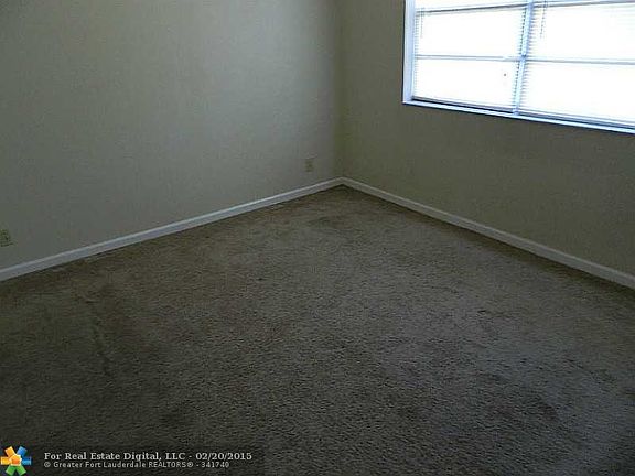 4th image of 813 Twin Lakes Dr